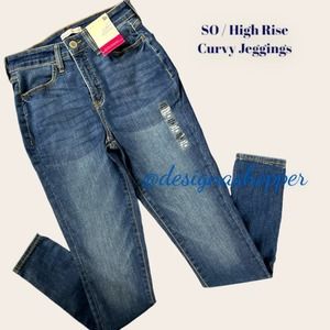 SO High Rise Curvy Jegging Jeans Size 7/28 NWT Medium blue wash